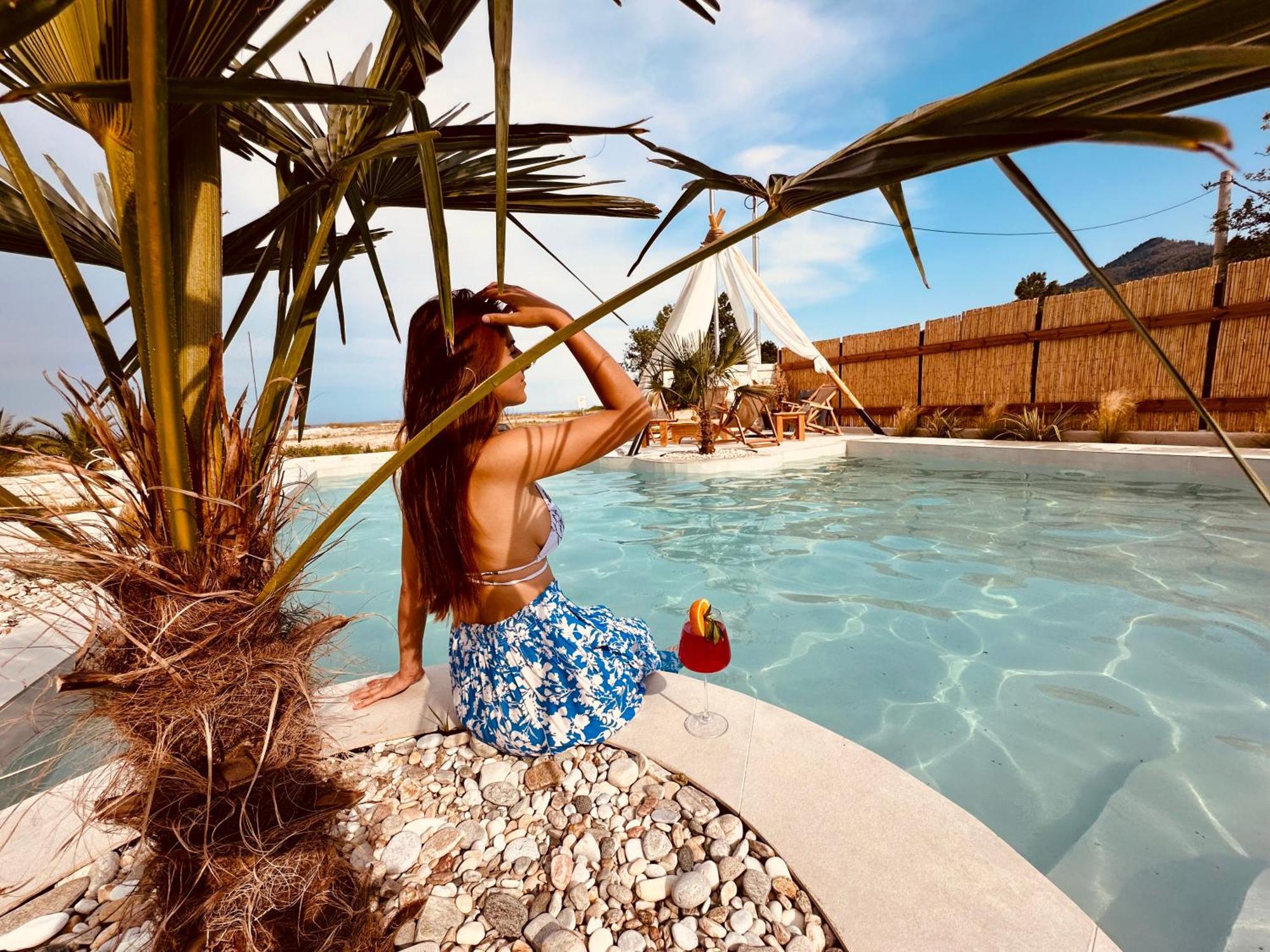 Amo Golden Suites Chrysi Ammoudia Exterior photo