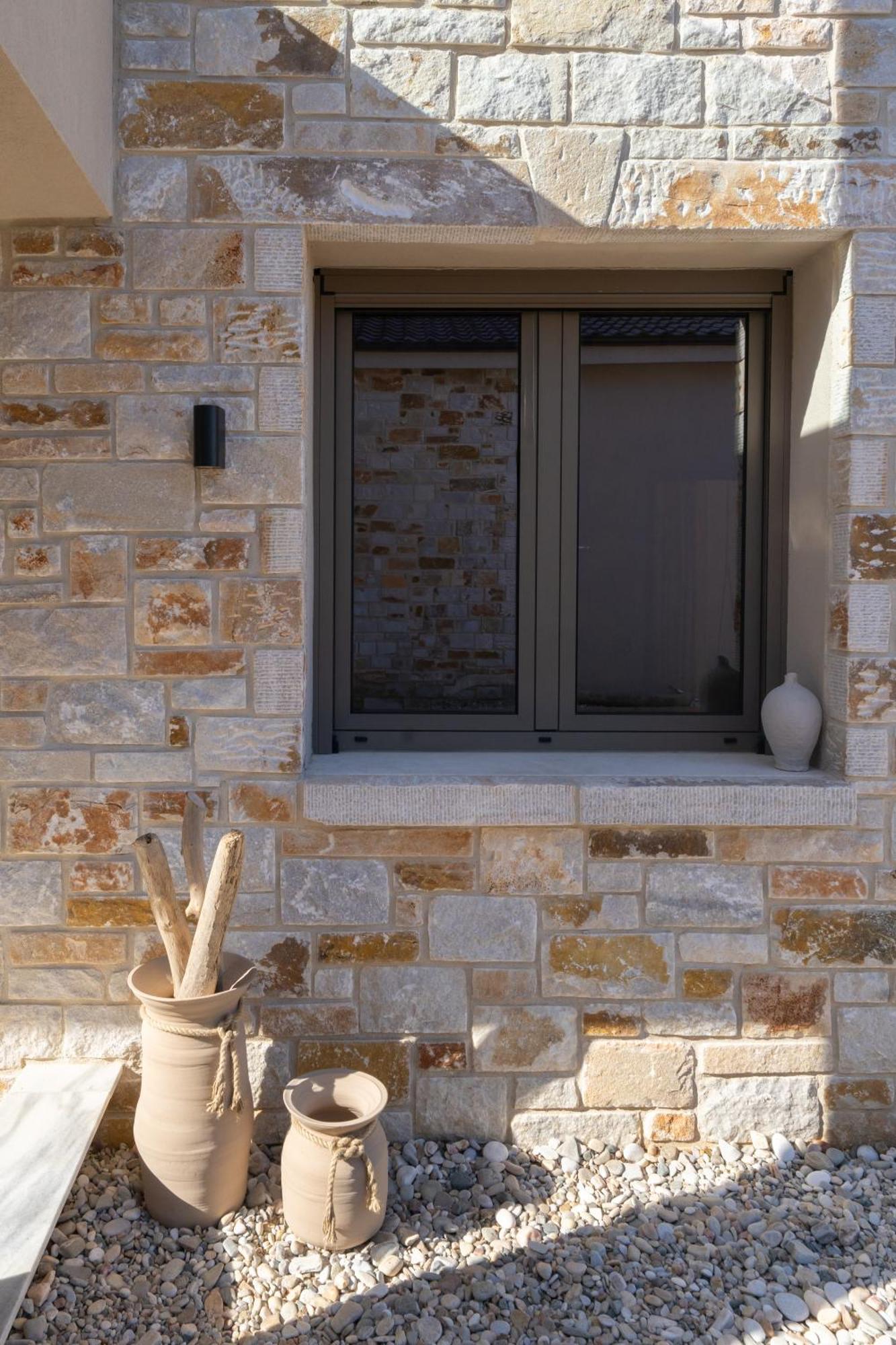 Amo Golden Suites Chrysi Ammoudia Exterior photo