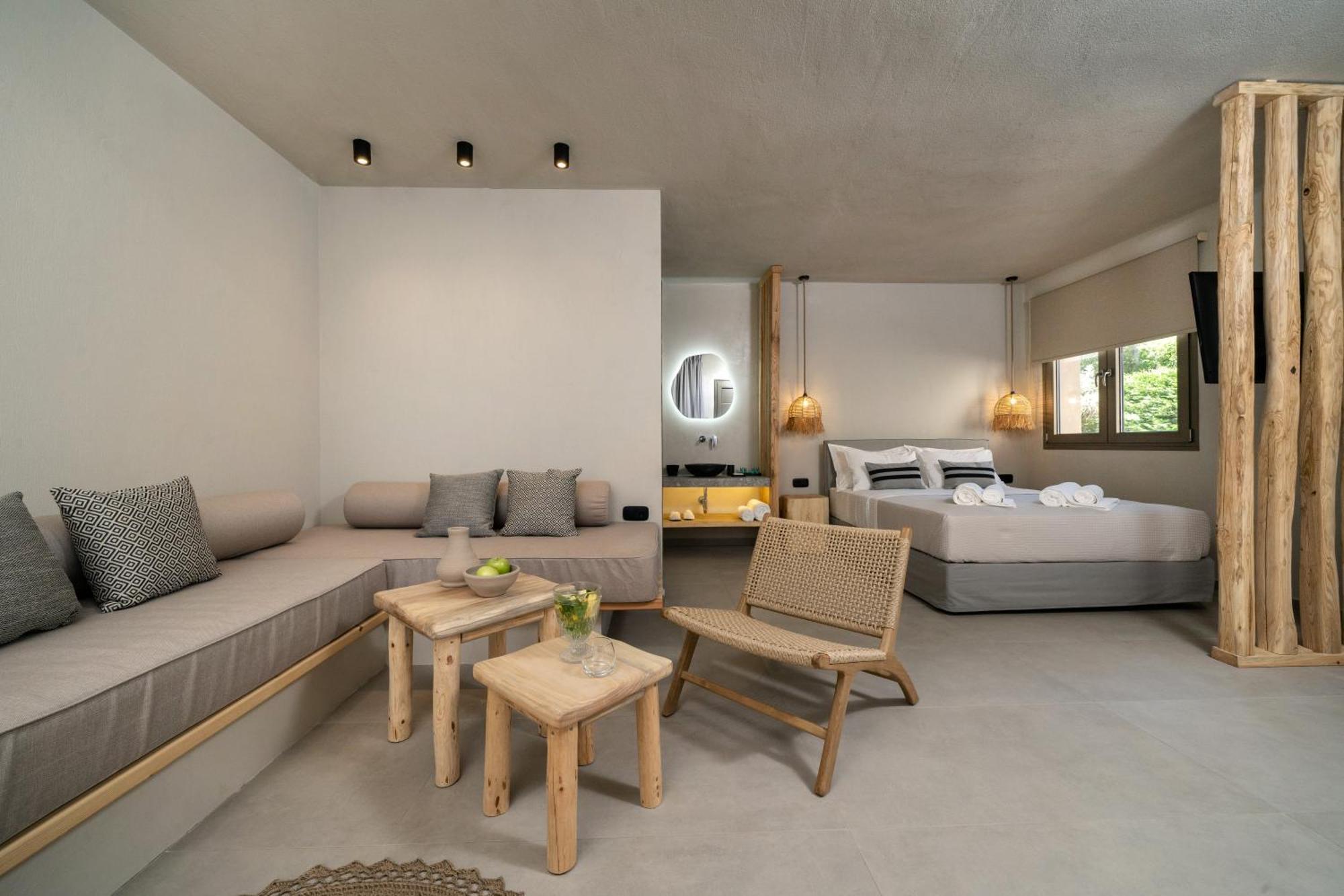 Amo Golden Suites Chrysi Ammoudia Exterior photo