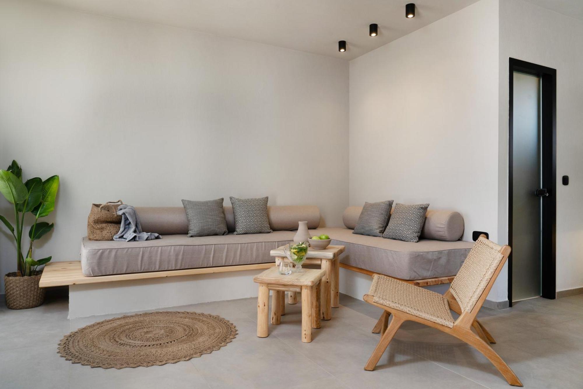 Amo Golden Suites Chrysi Ammoudia Exterior photo